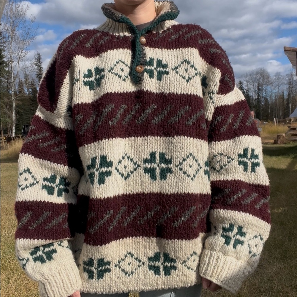 Chunky Hand Knit 100% Wool Sweater - Picture 9 of 9